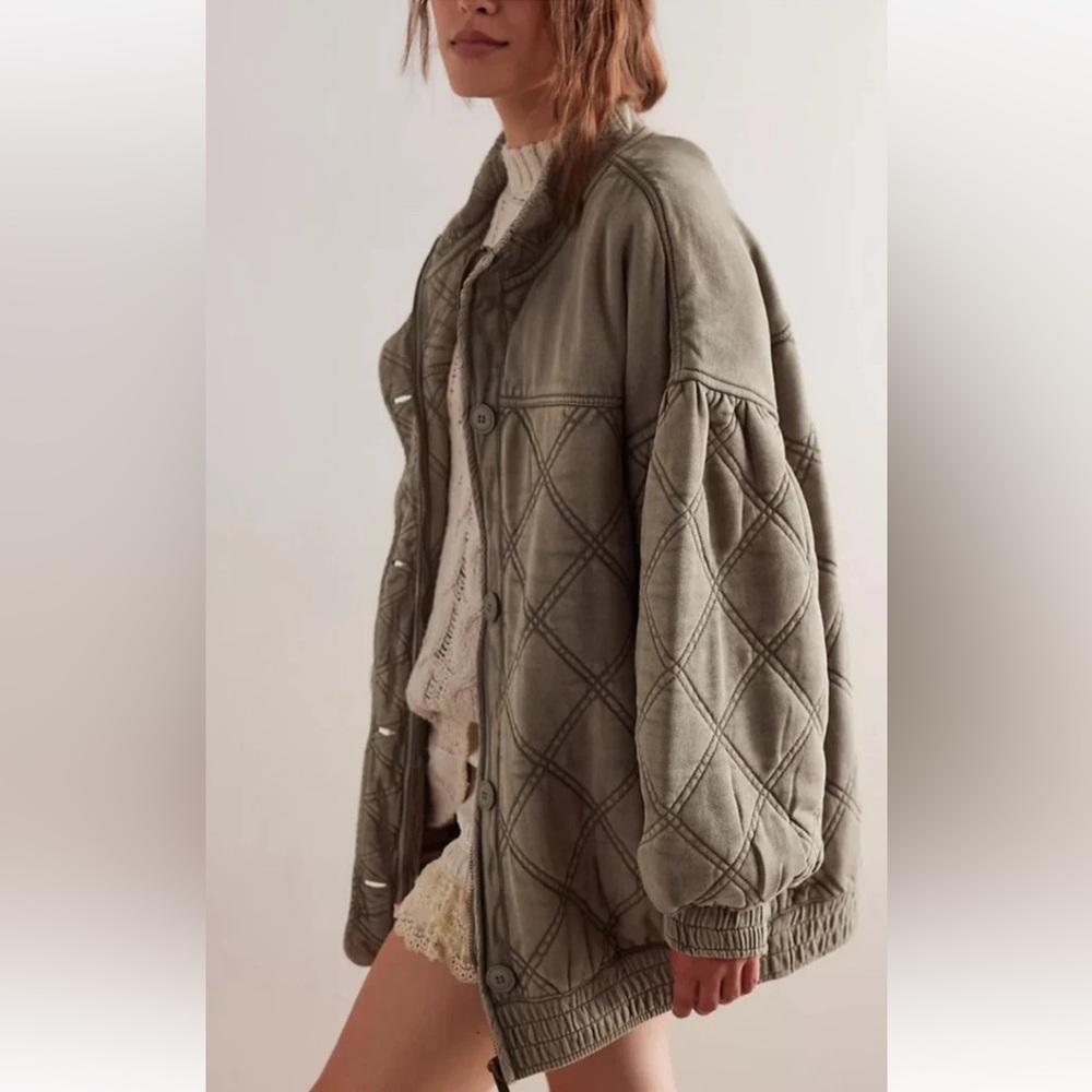 Free People Juno Jacket Quilted Oversized Bomber Button Zipper Laurel Oak - Picture 1 of 6